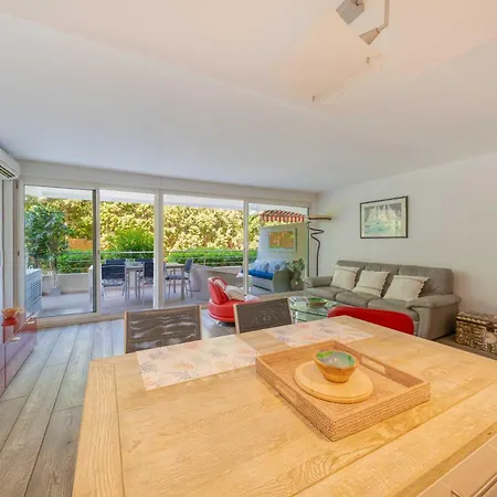 Apartman Charming With Pool 2br 4p - Saint-Tropez