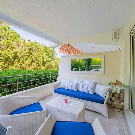 Charming With Pool 2br 4p - شقة *